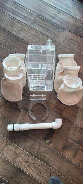 2110-s Aqua-link 550 Overflow Box With 4 Inch Filter Sock Hanger And 6 Socks