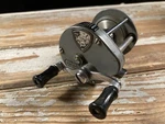 Vintage Fishing Casting Reel Pflueger Supreme 512 Usa 1960S Untested. Fixed Price $49.00.