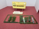 Penn-plax Net Breeder Baby-saver Isolation Fish Tank. Includes Spawning Grass. Fixed Price $14.89.